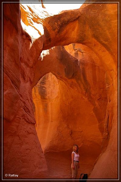 USA 2007 Tag07 051.jpg - Double Arch im Peek-A-Boo Slot Canyon
